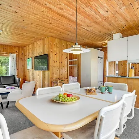 بيت للعطل 10