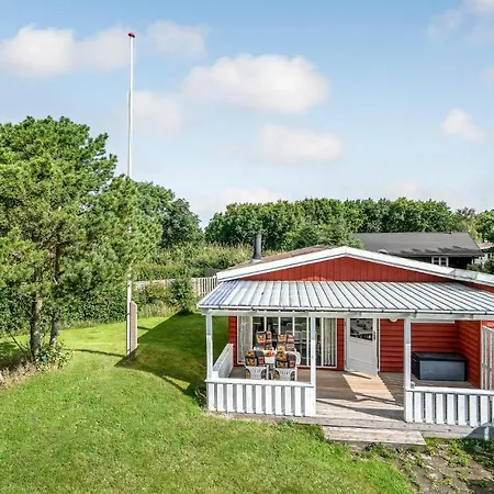 2 Bedroom Front In Bindslev